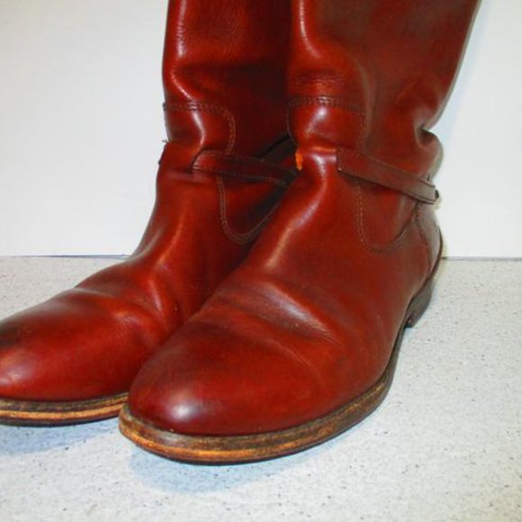 **Frye Cognac Brown Classic Equestrian Inspired Knee High Boots - Picture 3 of 7
